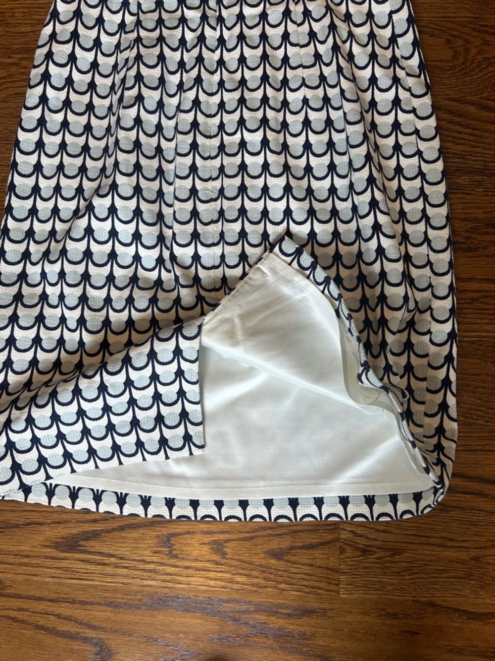 Boden blue white Sleeveless Lined Sheath Textured Dress geo dot print dress Sz 6 - Picture 9 of 10